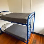Ocean Island Inn | Backpackers | Suites