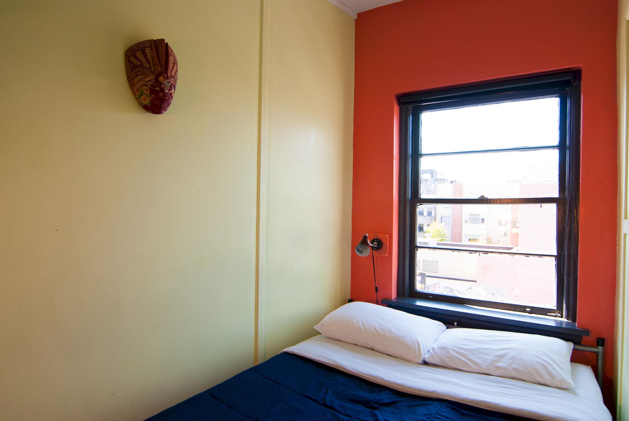 Hostal Ocean Island | Backpackers | *