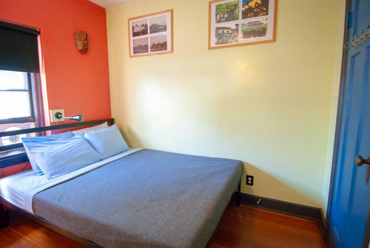 Ocean Island | Backpackers | Hostal *